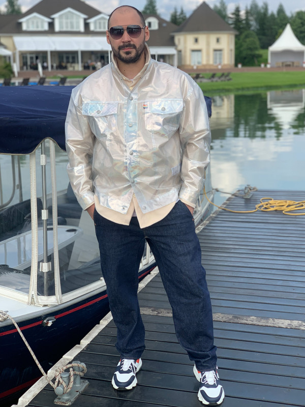 F65829E2-92EE-45B7-9F43-856A4826FCEF