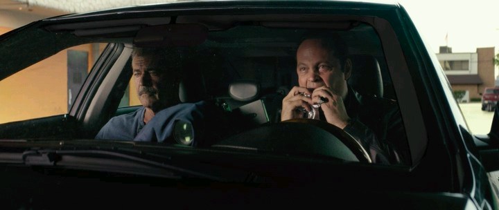 Dragged.Across.Concrete.Poliziotti.Al.Limite.2018.iTALiAN.BDRiP.AC3.XviD.avi_snapshot_00.56.38.773