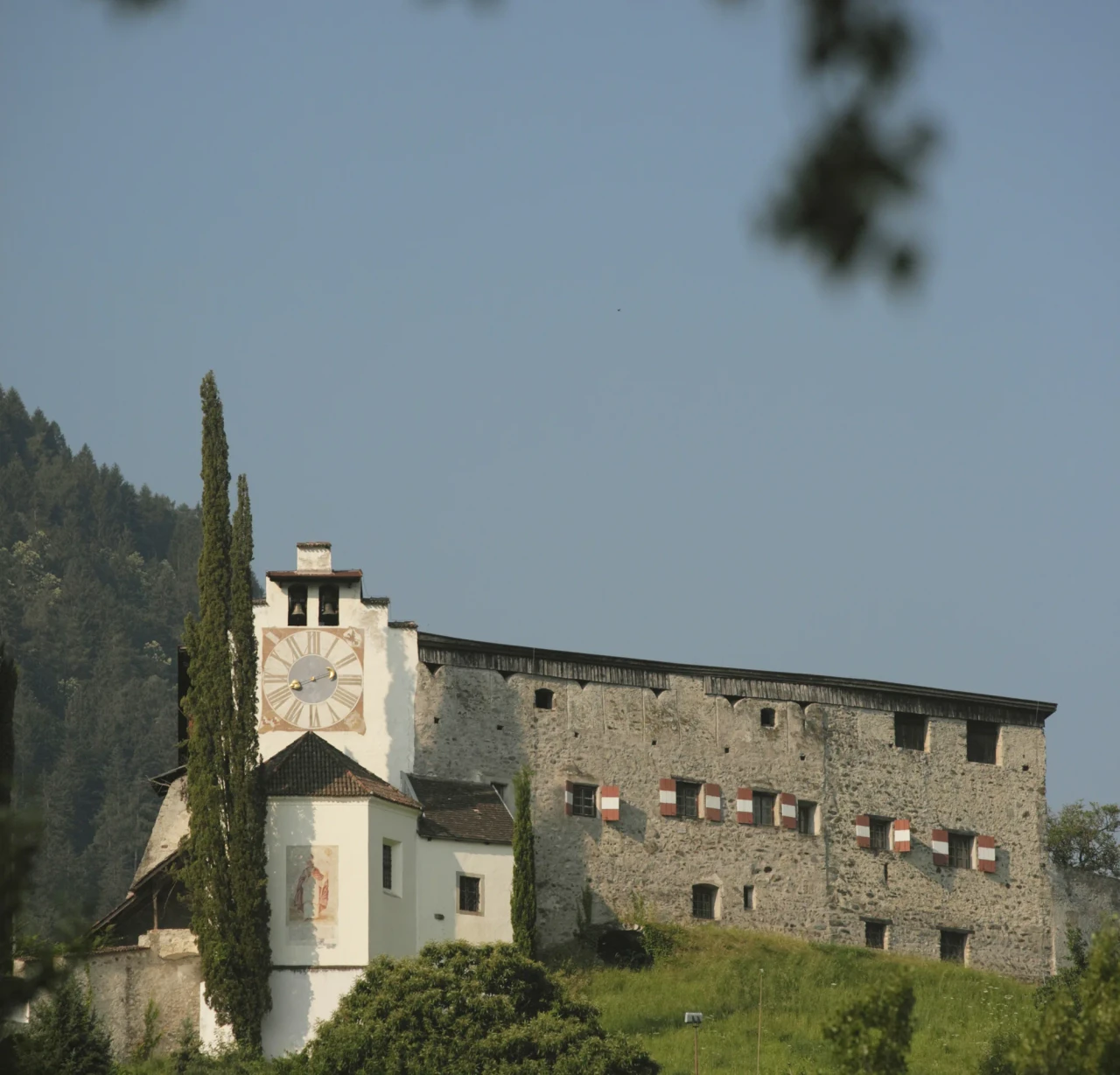 [Image: Hingucker-Schloss-Braunsberg-MGM-Frieder-Blickle-1.webp]
