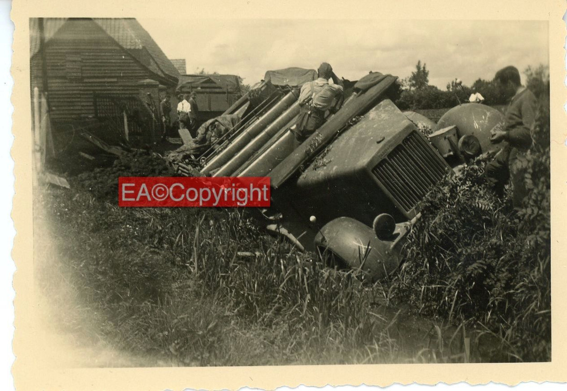 Russland Kämpfe Halbkette Wappen Kennzeichen Fot