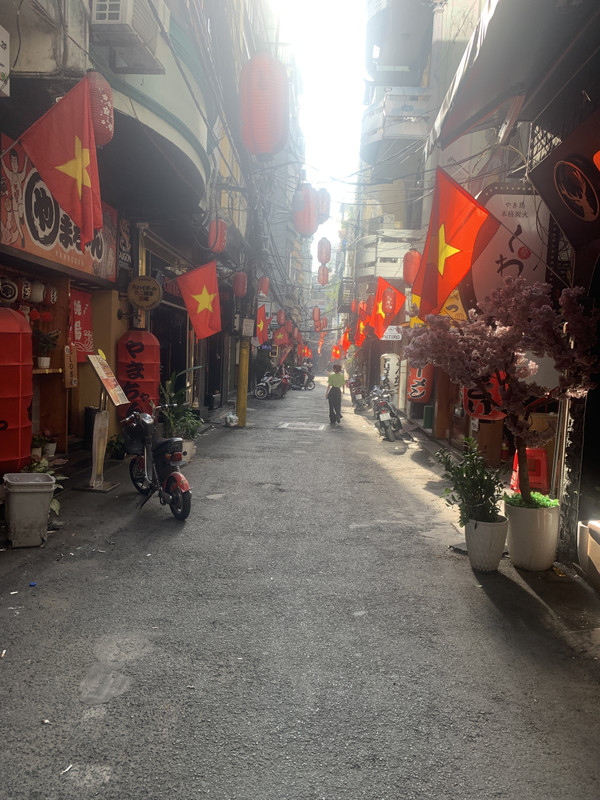 胡志明日本街的清晨