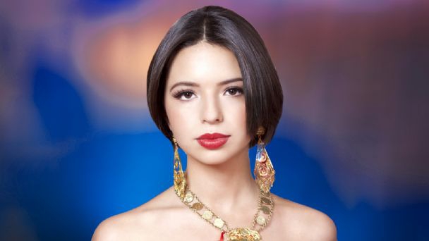 Ángela Aguilar sorprende a sus fanáticos tras posar al natural