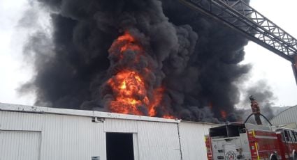 (VIDEO) Incendio en Ecatepec: Así luce la fábrica de pinturas tras el siniestro en Xalostoc