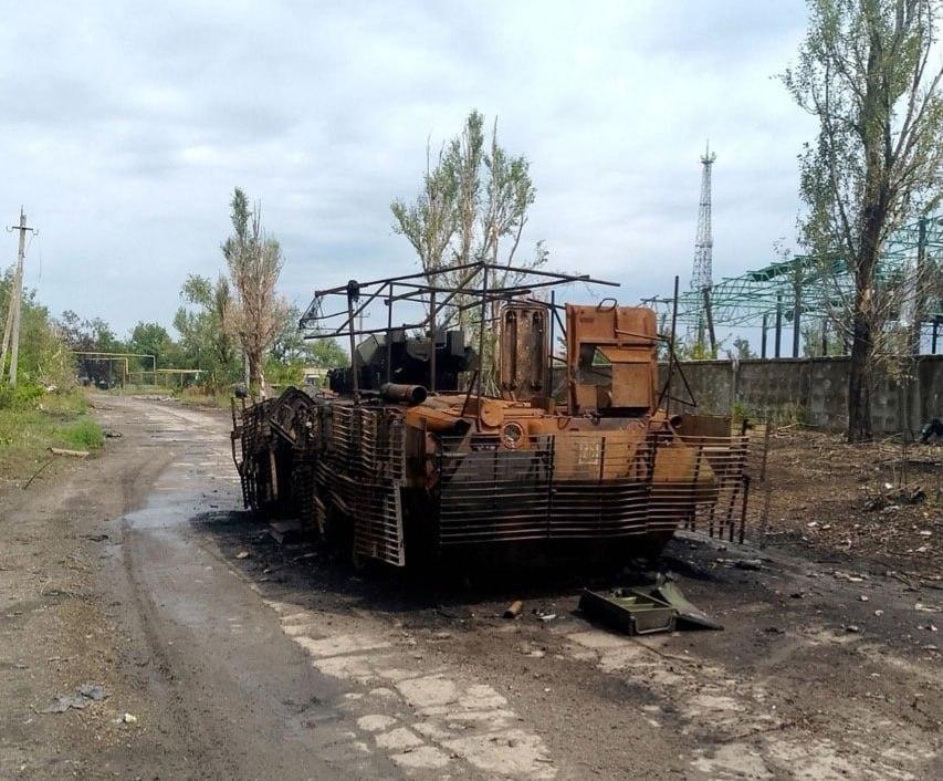 1052 BTR-82AT destr 31 08 24