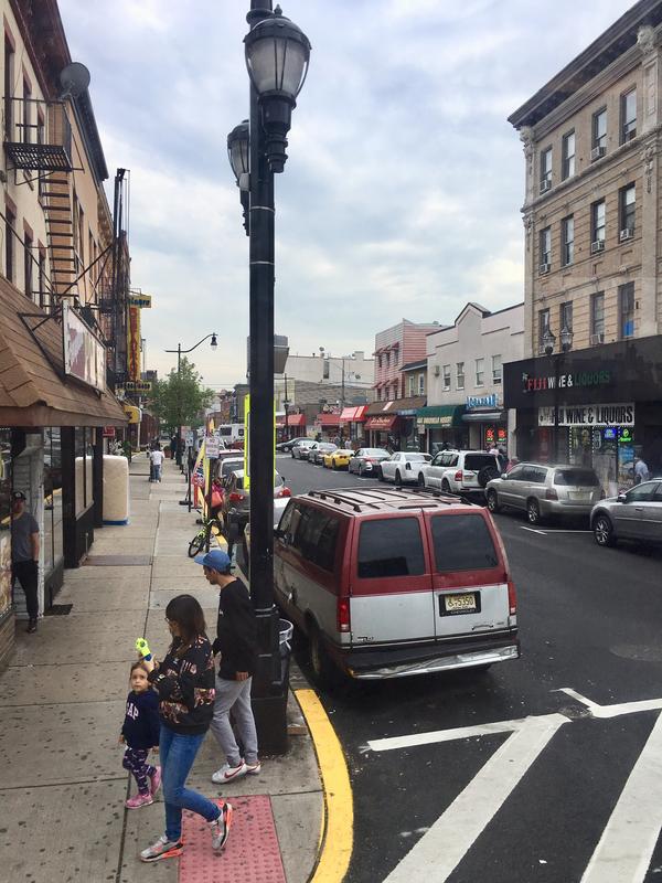 72503EE6-0B84-49F9-A557-7FA265592D48