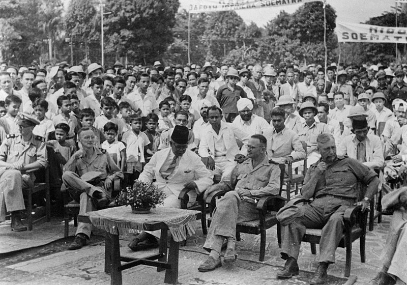 Demonstrasi pendukung NST selama kunjungan Wali Negara Sumatra Timur ke Pematangsiantar