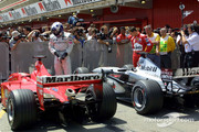 Temporada 2001 de Fórmula 1 - Pagina 2 F1-spanish-gp-2001-nice-ferrari-mr-schumacher-nice-mclaren-mr-coulthard