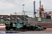 [Imagen: f1-gp-russia-sochi-qualifiche-21.jpg]