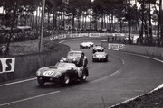 24 HEURES DU MANS YEAR BY YEAR PART ONE 1923-1969 - Page 39 56lm10-Ferrari-625-LM-Andre-Simon-Phil-Hill-12