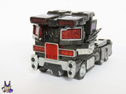 Netflix-War-For-Cybertron-Nemesis-Prime-12