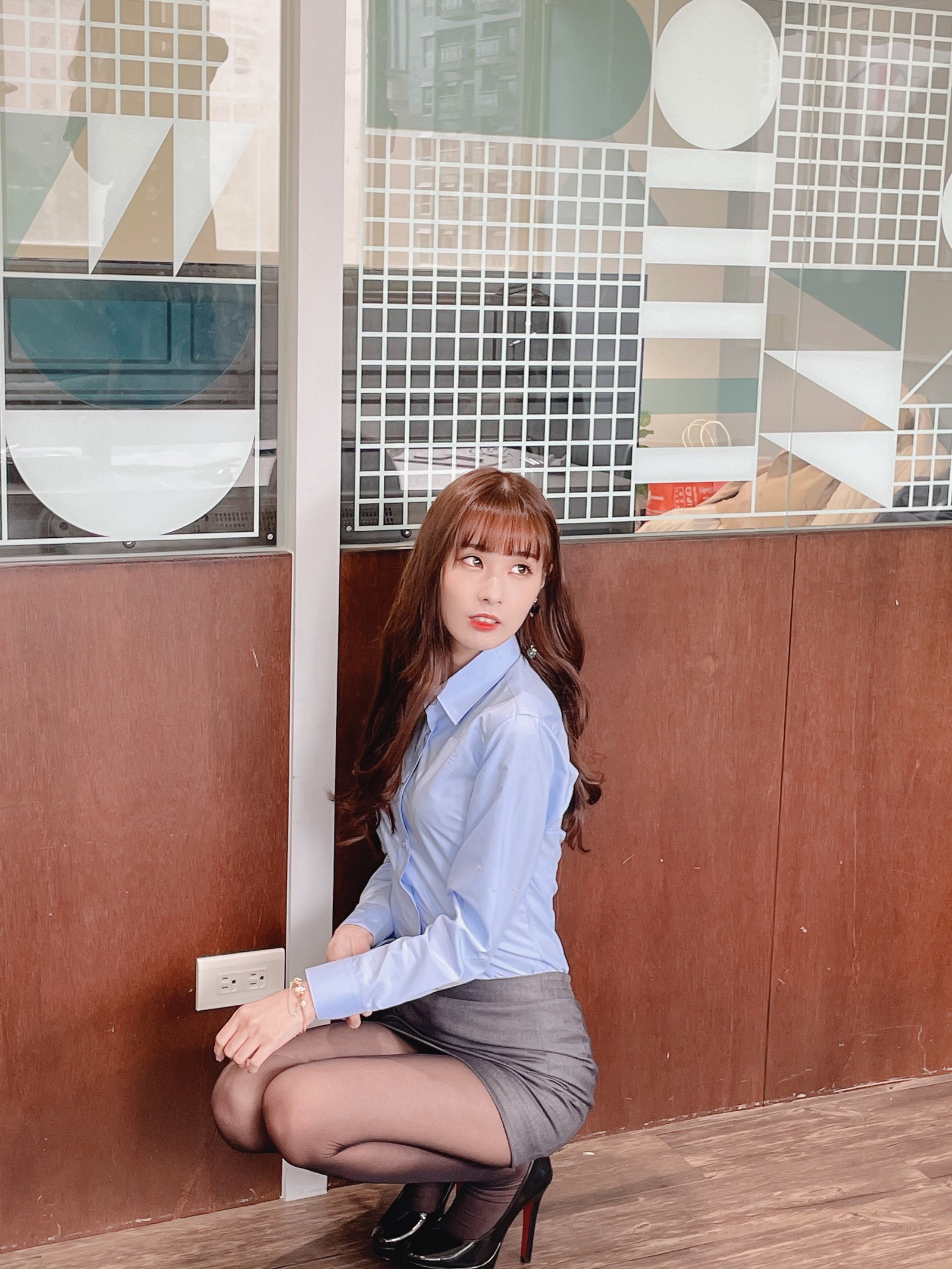 泥泥汝 OL 女郎 B 主题 写真＋视频合集｜高人气职业风作品（350P｜12V｜840MB）插图2