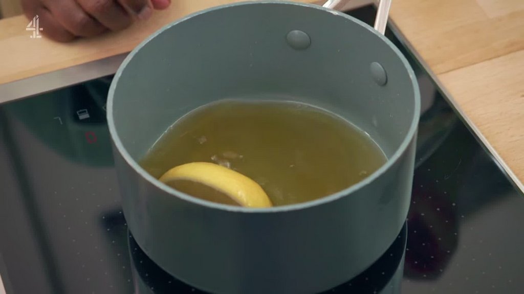 [Image: 3siftw2x02ma.jpg]