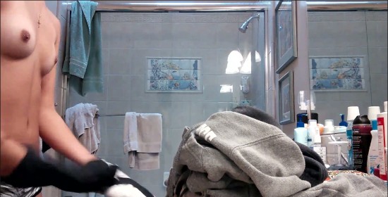 [Image: Voyeur35865142853.jpg]