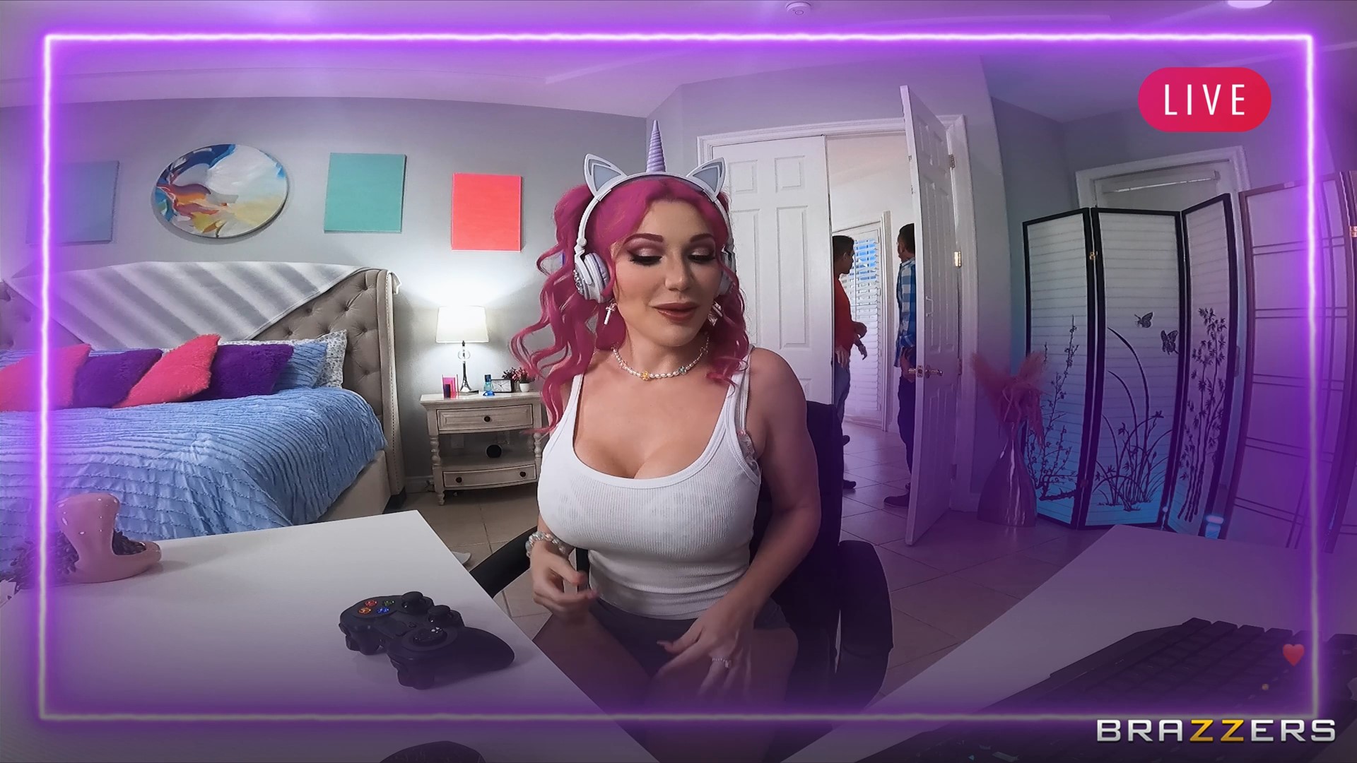 Sexy Streamer Loves Unicorns And Dicks Not In That Order