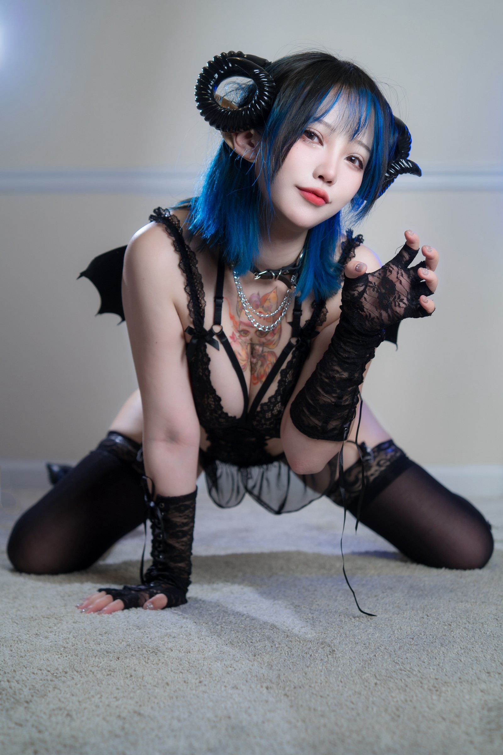 狐洛洛子 – 深蓝魅魔 高清写真集（46P-580MB）魅魔主题氛围作品插图1