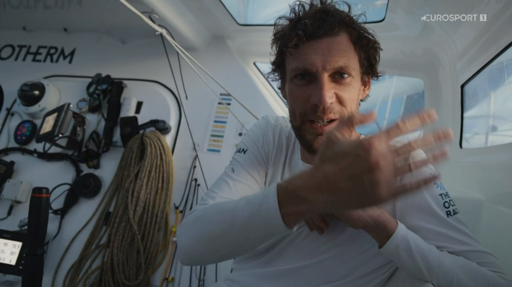 [Image: fmu848ocz1bg.png]