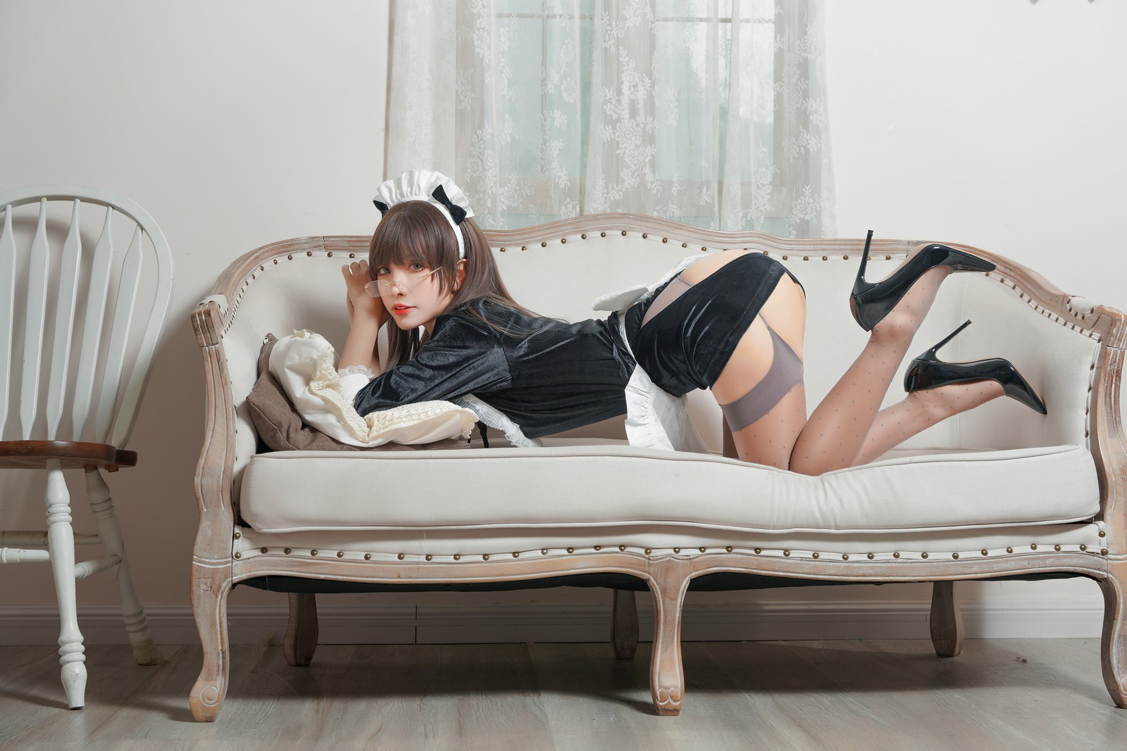 Neko-薇薇 丝绒女仆 Cosplay 写真合集｜高清大图（40P｜102MB）插图3