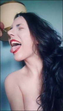 [Image: Cumshots8469002453.jpg]