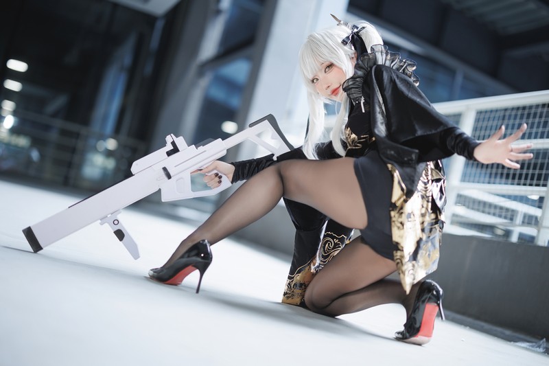 切切Celia 布兰浴衣 Blanc Cosplay NIKKE 写真 17P插图