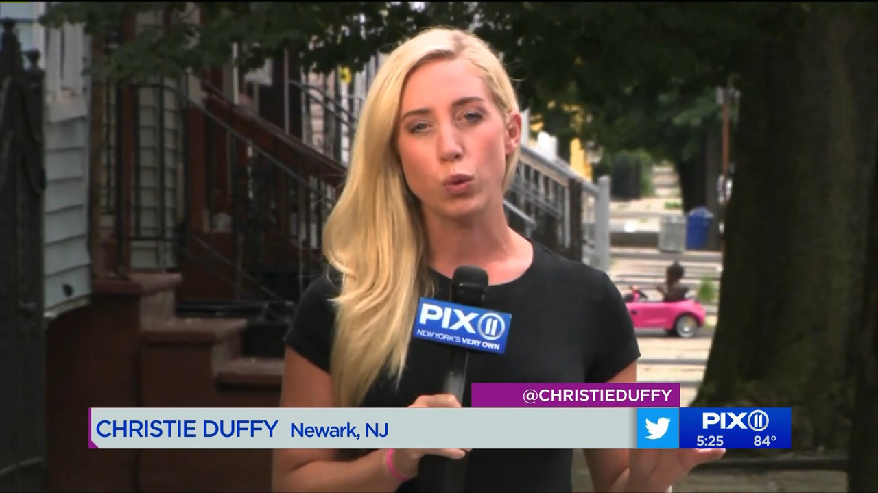 08.01 - 22.00.00 - PIX11 News at 5..ts_snapshot_00.31.21.707