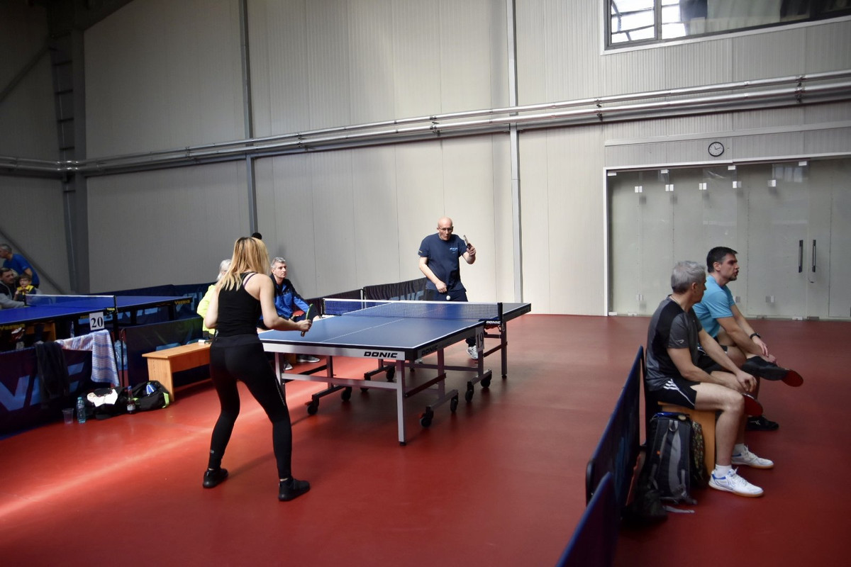 01E76A6C-5280-4A8F-8D47-28ECD3750A9A