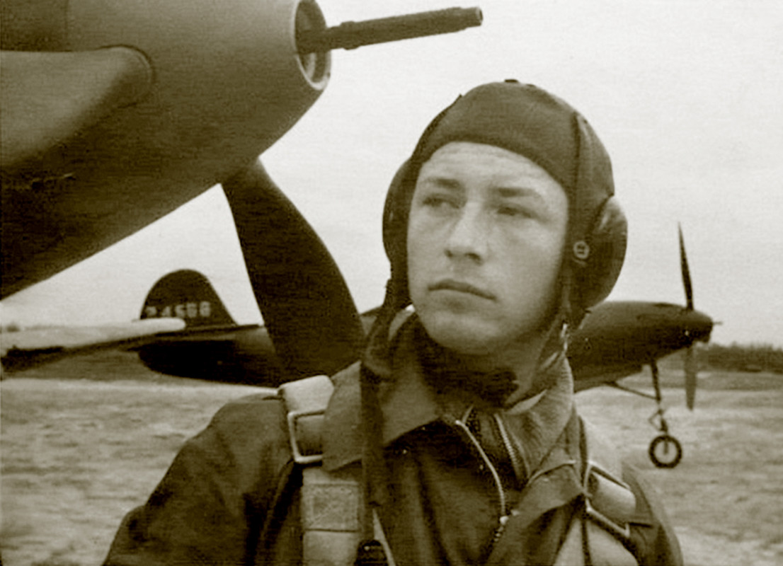 Bell-P-39K-Airacobra-28IAP-318IAD-PVO-Pilot-Fomkin-at-Vnukovo-airfield-1943-01