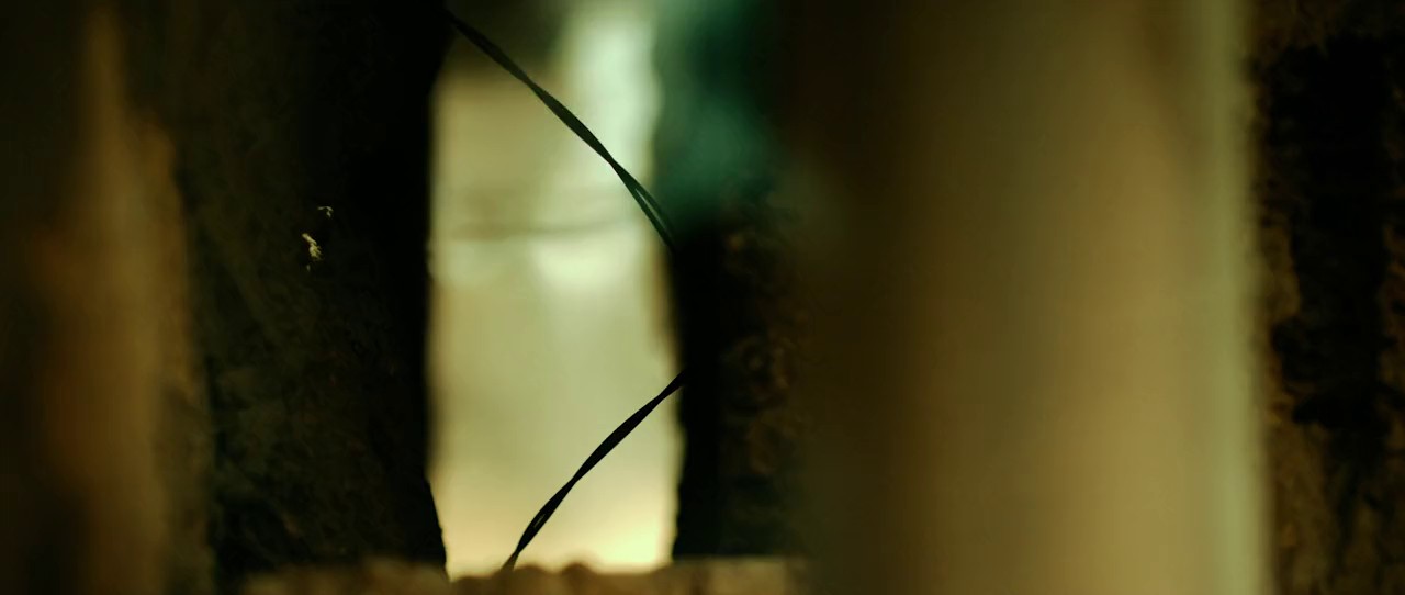 Once-In-The-Desert-2022-Hindi-English-WEBRip-720p-x264-AVC-AAC-6ch-ESub-mkv-0002