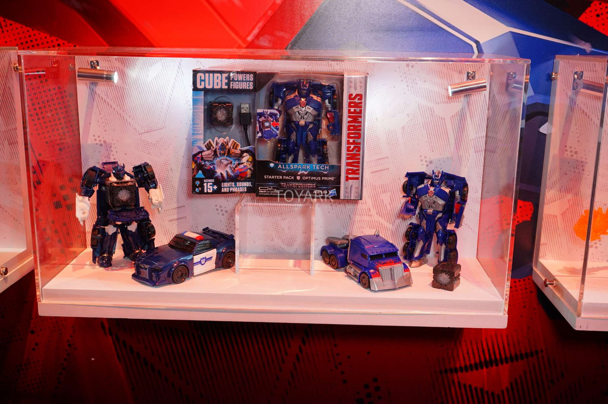 SDCC-2017-Hasbro-Transformers-148