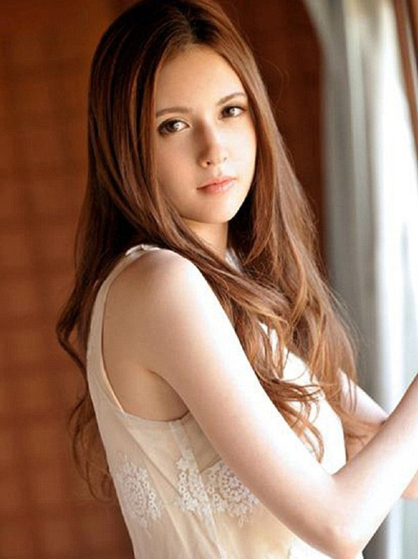 char-angelinaa.jpg