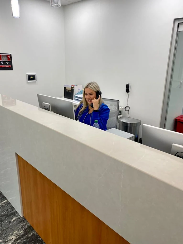 [Área de Recepción]