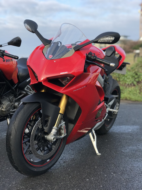 D5CD136D-7635-4D4C-88C4-0A77F08F4CE7