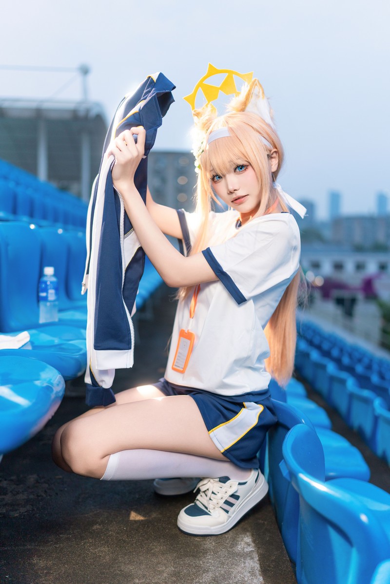 艾西Aiwest 碧蓝档案伊落玛丽体操服Cosplay写真图集 高清美图 44P (178MB)插图1