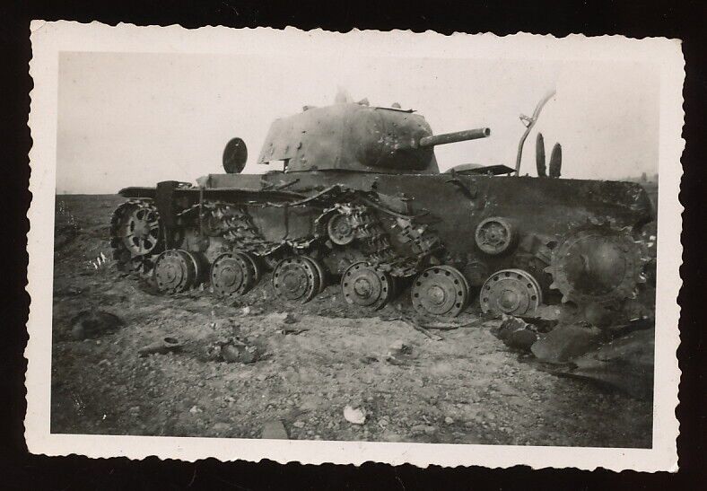 Foto - zerstörter russischer Panzer