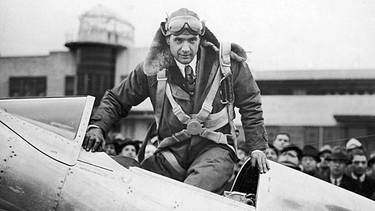 AIRPORT-77-JHOWARD-HUGHES-1-A-FOTOR.jpg