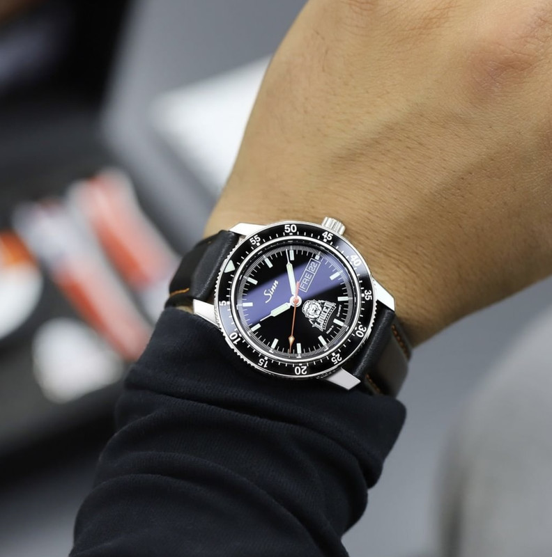 17E1CBA3-9B72-4FF6-A955-727BDC9C9003