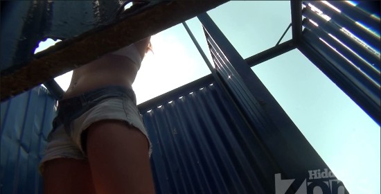 [Image: Voyeur38365131942.jpg]