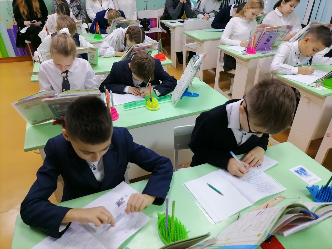 Самомтоятельная работа  на уроке математики 4в