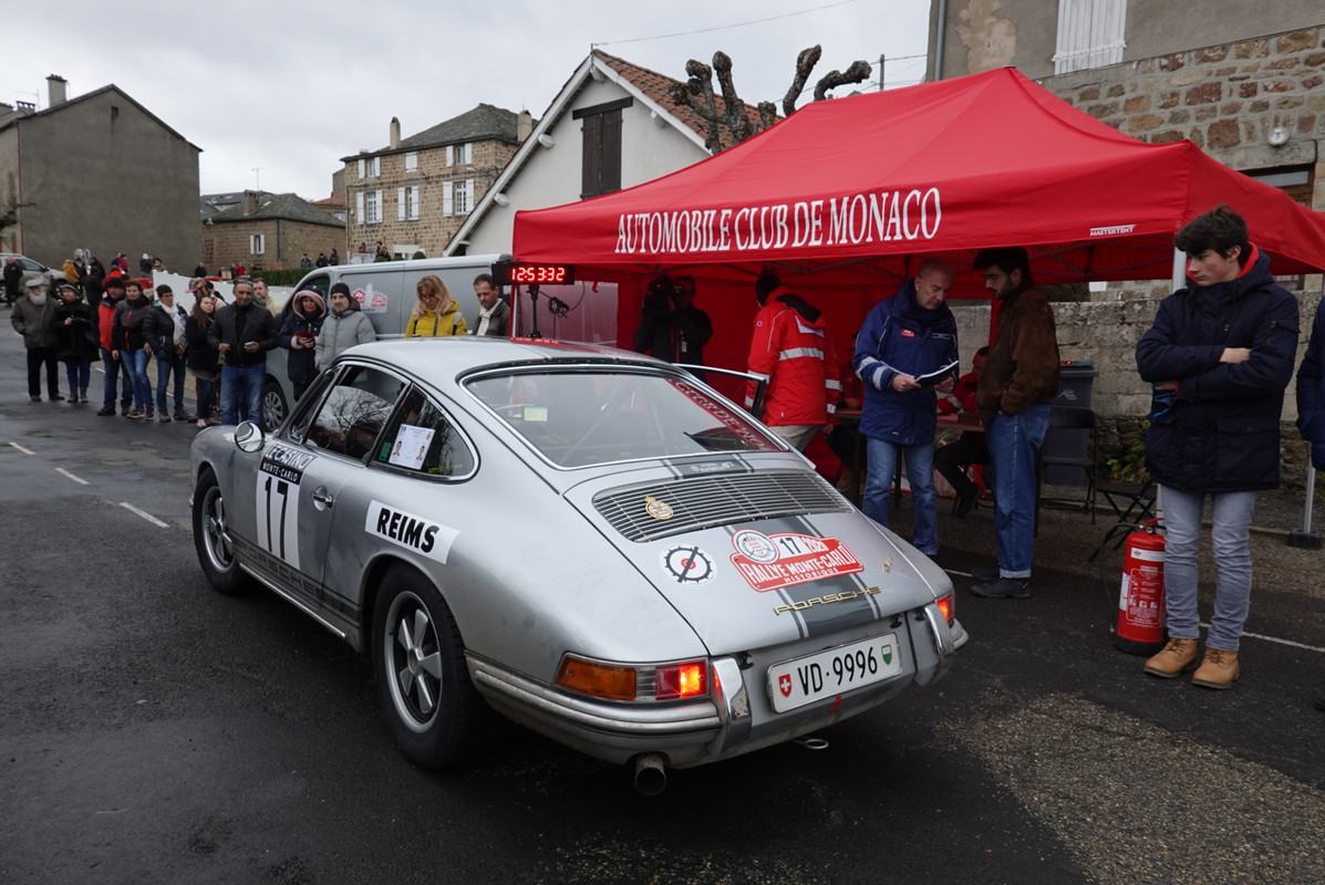 910F5E55-4F3A-4F53-86D3-9F0DF5B573F2