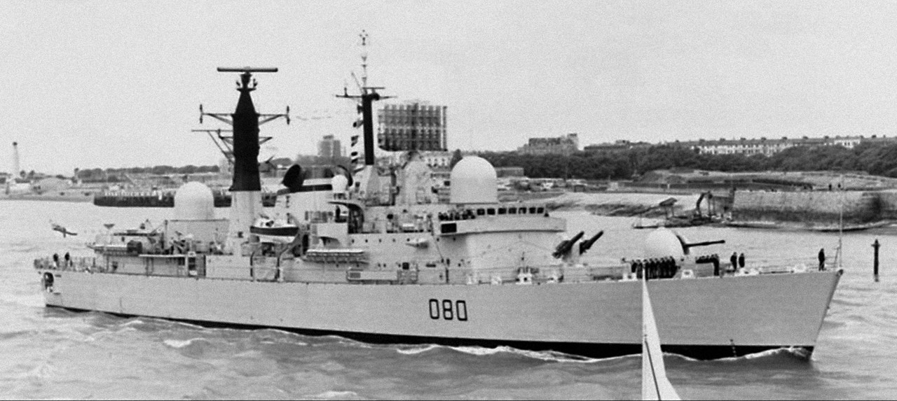 HMS Sheffield (D80)-19