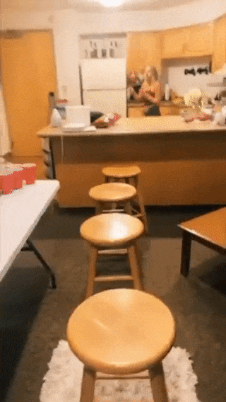 https://i.postimg.cc/1RH0D8m6/ezgif-1-f6732ba8ebb2.gif