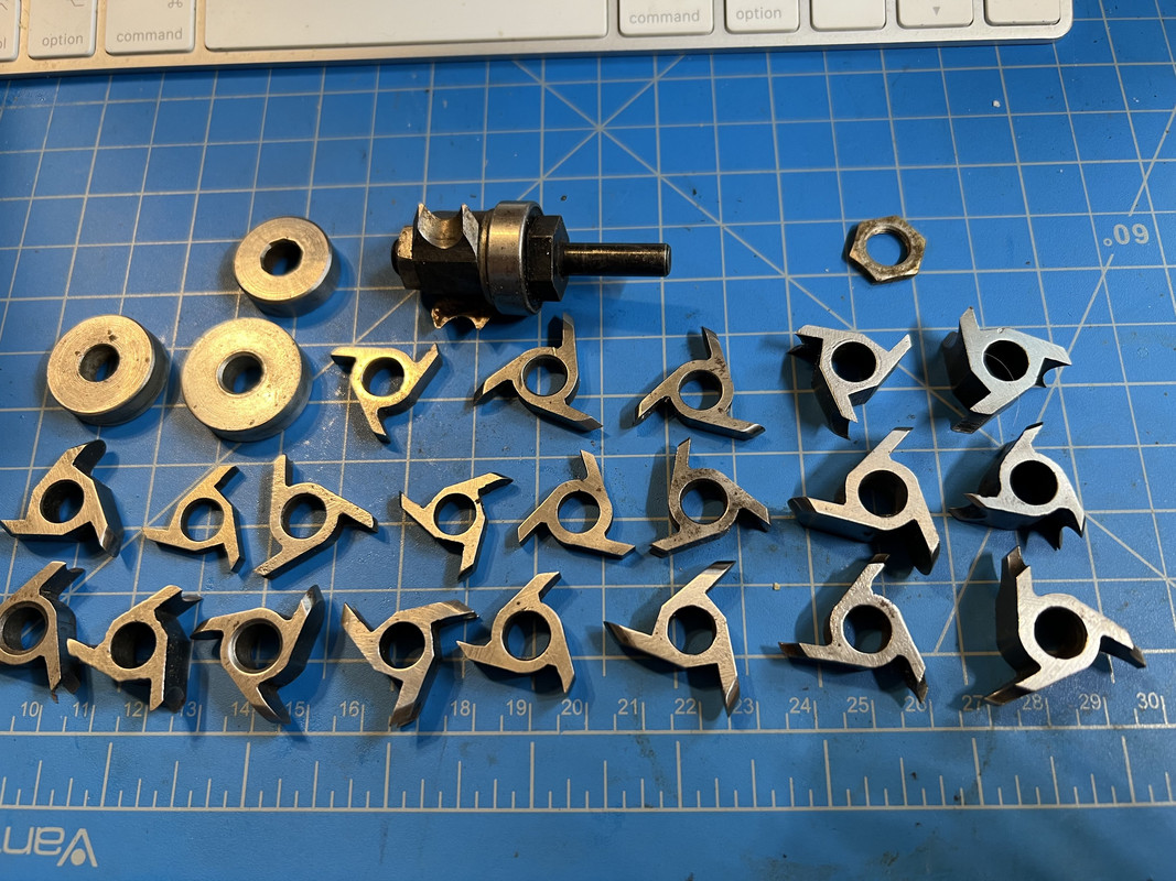 4B11CB62-ECD7-4FEF-91F1-8AEFD8A19E2D_1_201_a