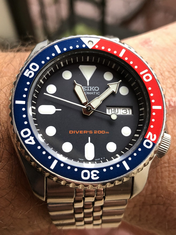 64A5C7B4-FF57-43D8-BDB0-3A2E8A33CD1E