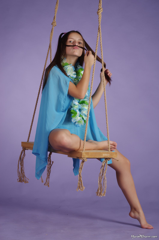 MarvelCharm_Nika-Swing-024