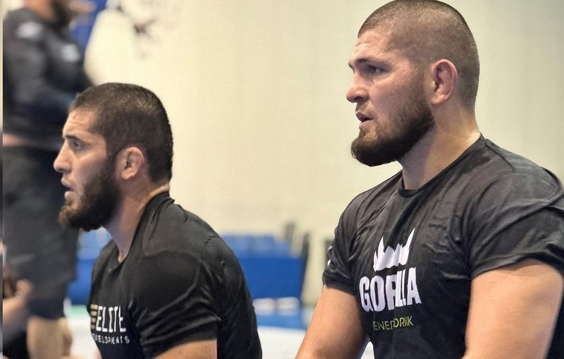 Хабиб се включи в лагера на Махачев за UFC 294