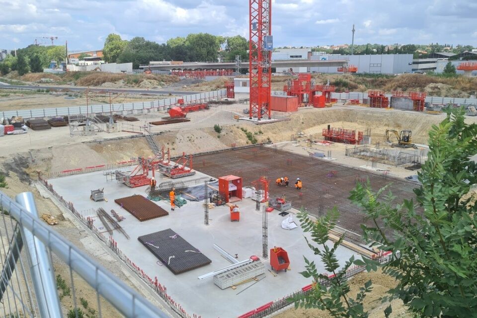 https://i.postimg.cc/1RMrs2pm/ALTIPLANO-chantier.jpg