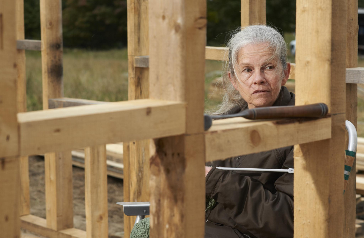 genevieve_bujold_b40