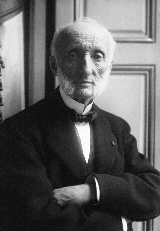 december 21 1925 french statesman prime minister of france v0 fkxu34ch7g8g1