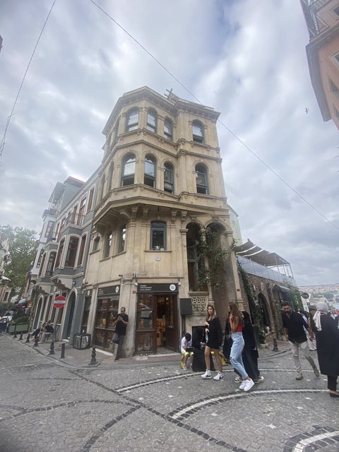 13 de agosto. De Dolmabahçe a Ortaköy, Üskudar (Asia) y Balat - Estambul y Roma en una semana. Agosto 2023 (22)