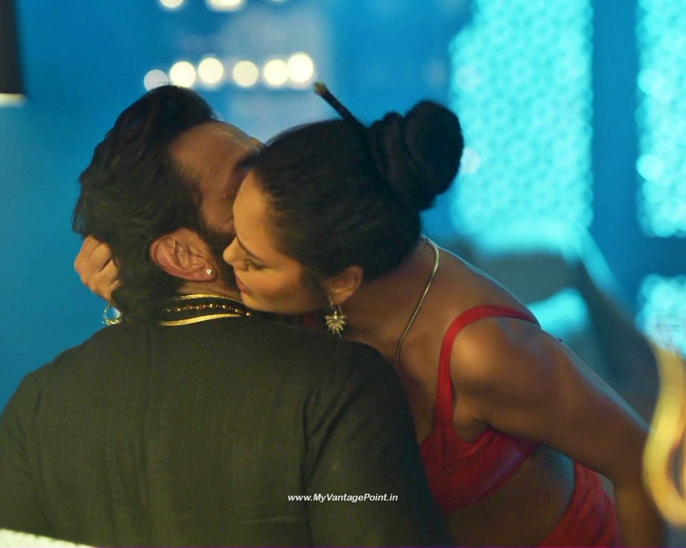 51Esha Gupta Hot in Aashram Web Series