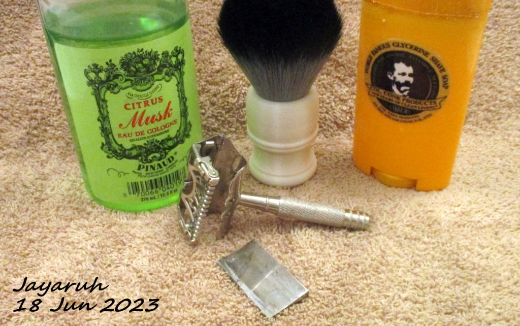 [Image: sos230618.jpg]